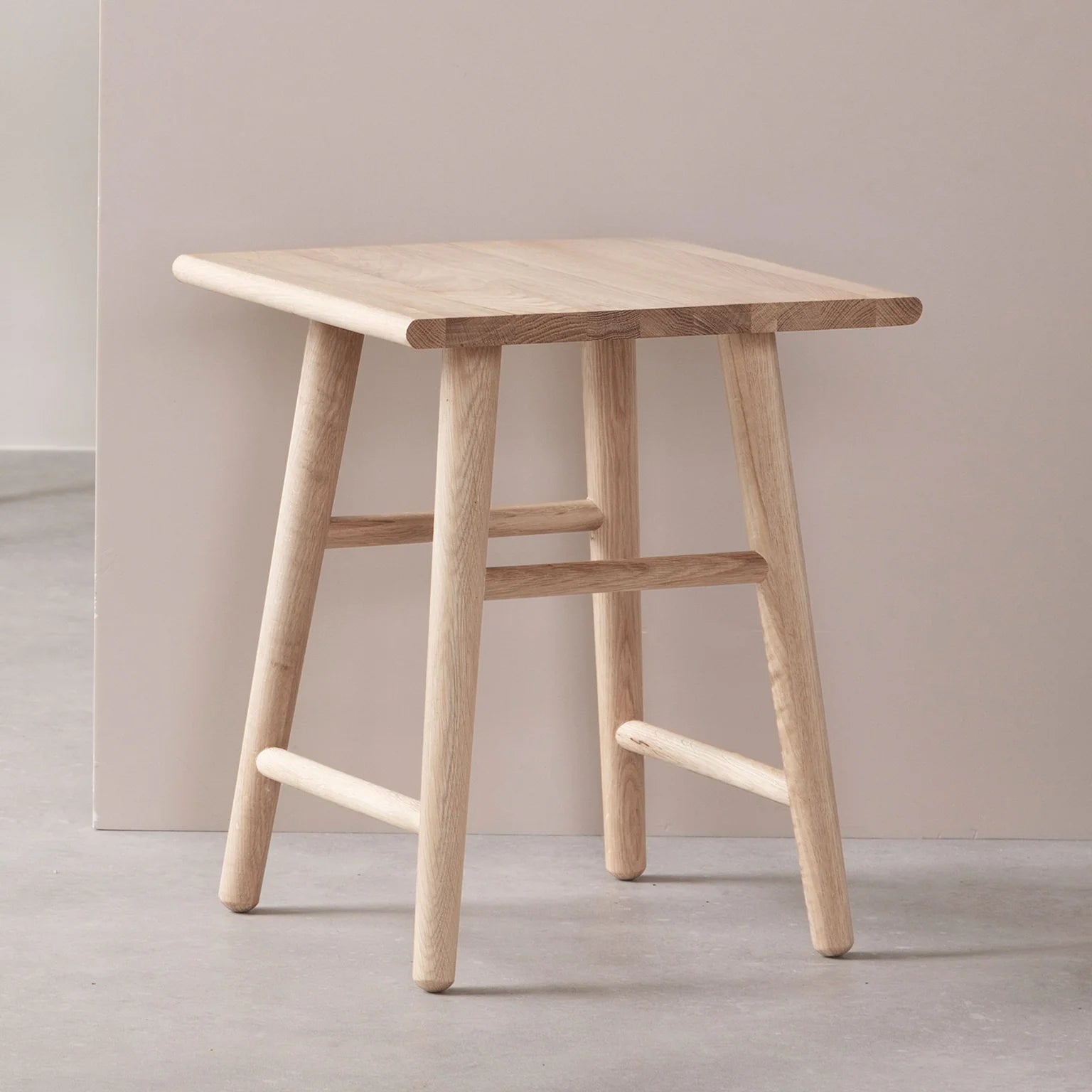 Wood II Hocker - Helle Eiche